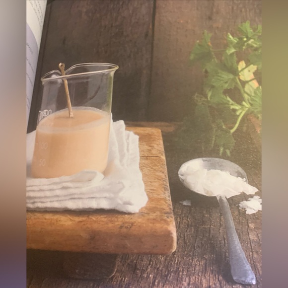 Handmade, spa, natural treatments to revive and restore book - Picture 4 of 6